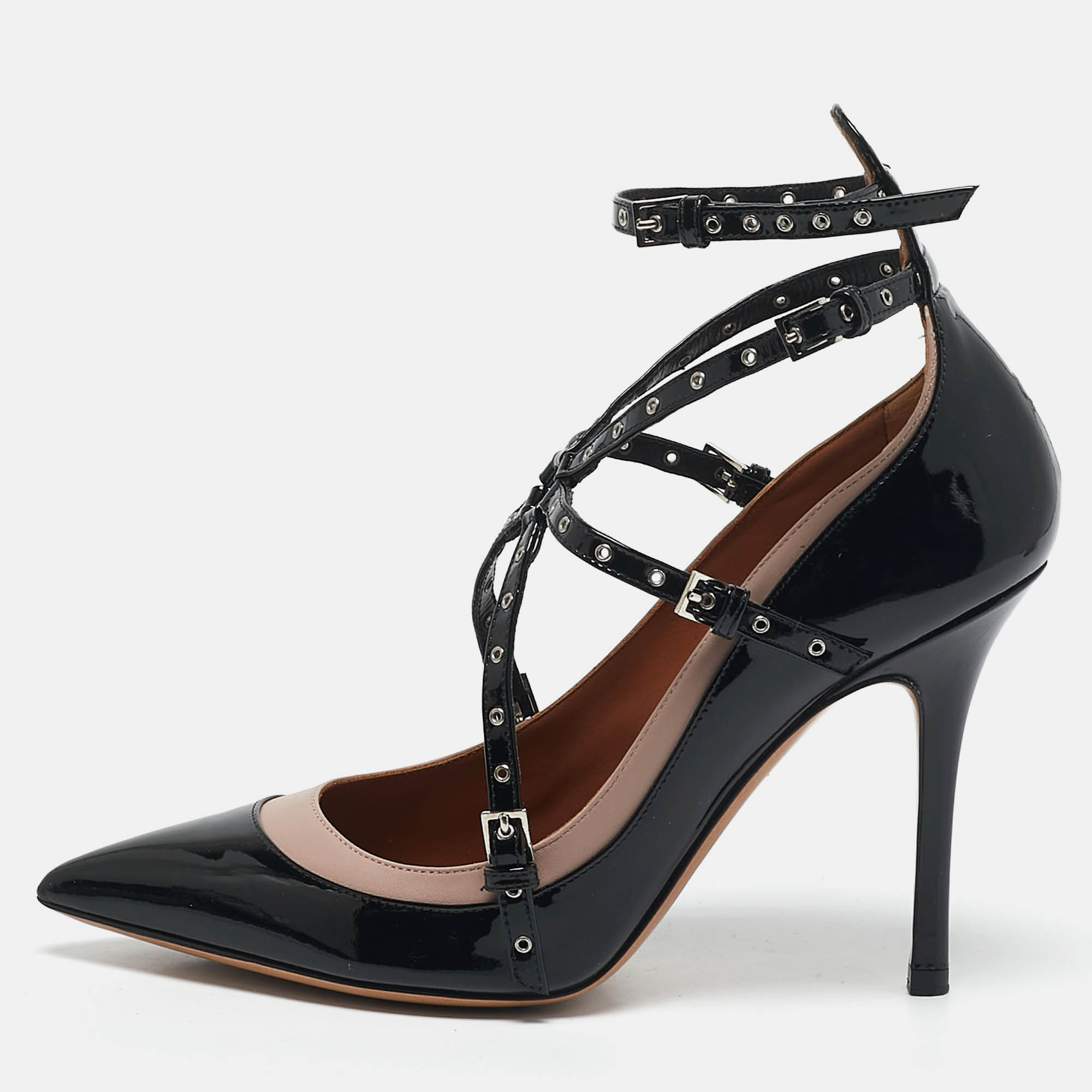 Valentino Black/Dusty Pink Patent and Leather Love Latch Pumps Size
Valentino Black/Dusty Pink Patent and Leather Love Latch Pumps Size