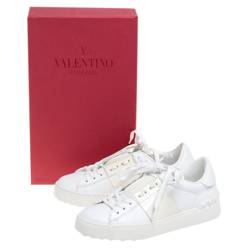 Valentino White And Beige Patent Leather Band Open Low Top Sneakers Size
Valentino White And Beige Patent Leather Band Open Low Top Sneakers Size