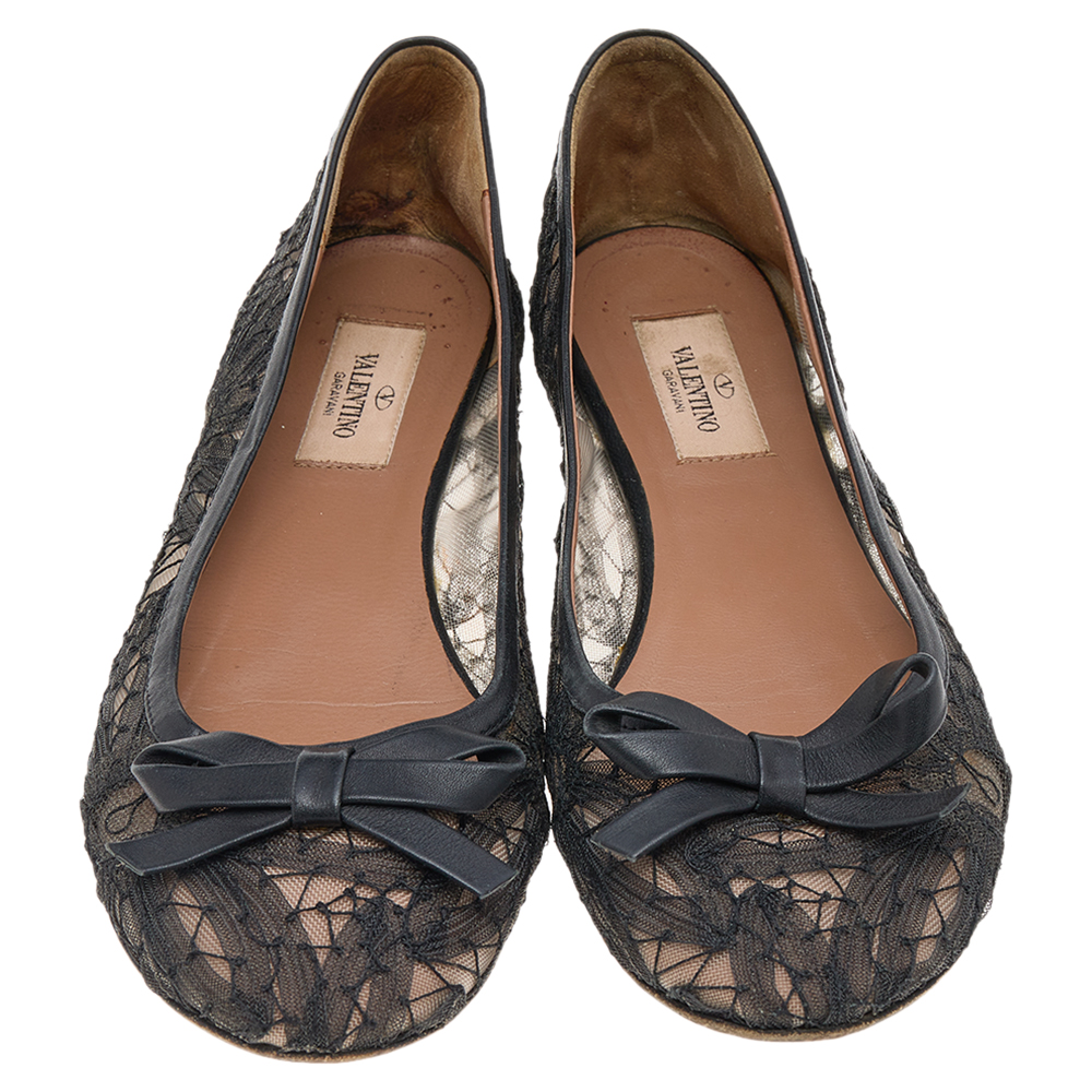 Valentino Black Lace Bow Detail Ballet Flats Size 37