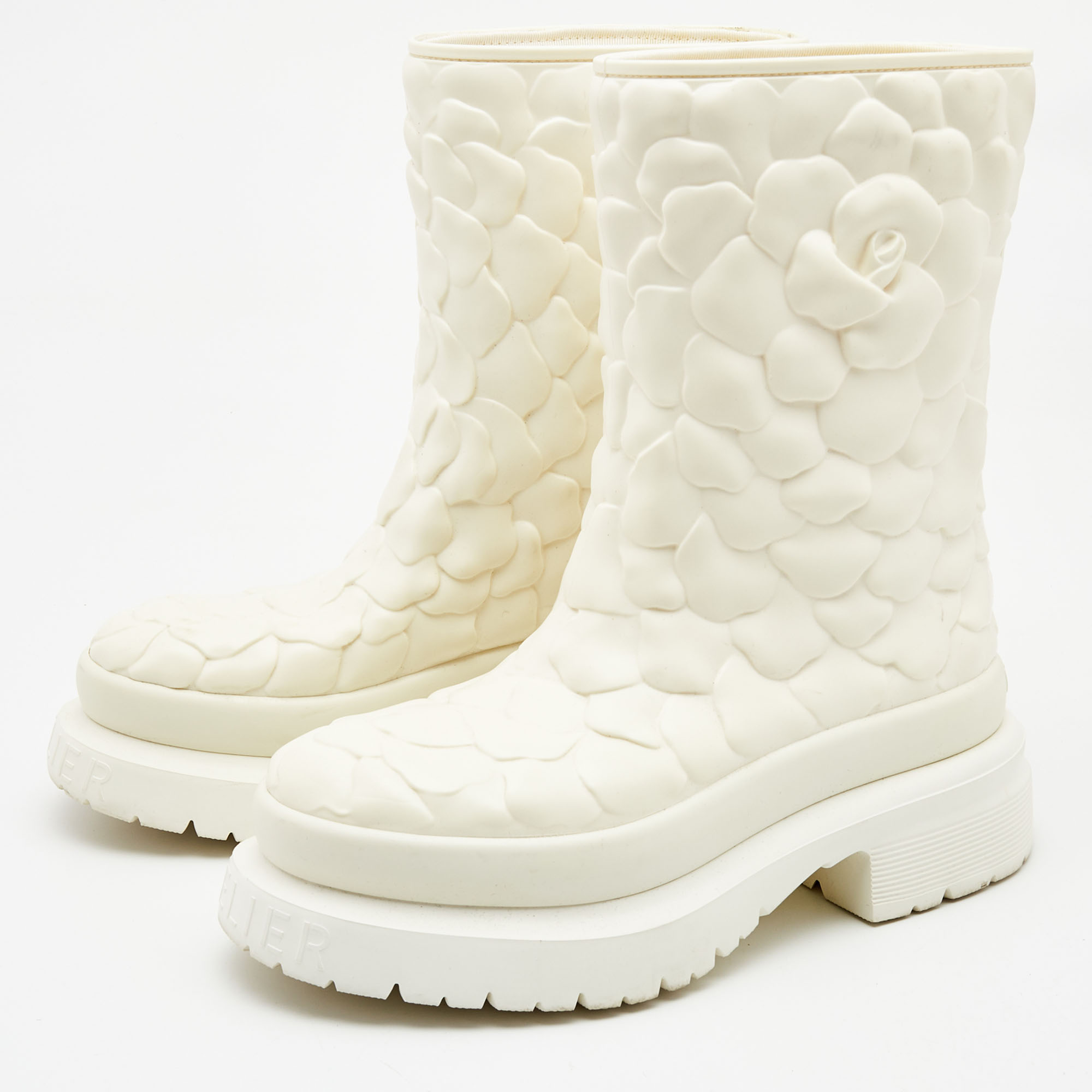 

Valentino White Rubber 03 Rose Edition Atelier Mid Calf Boots Size