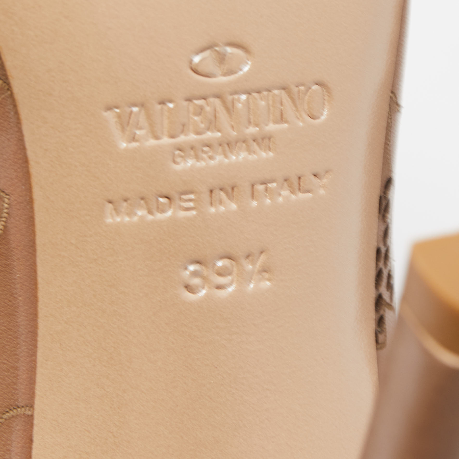 Valentino Beige Laser Cut Leather Platform Ankle Booties Size 39.5