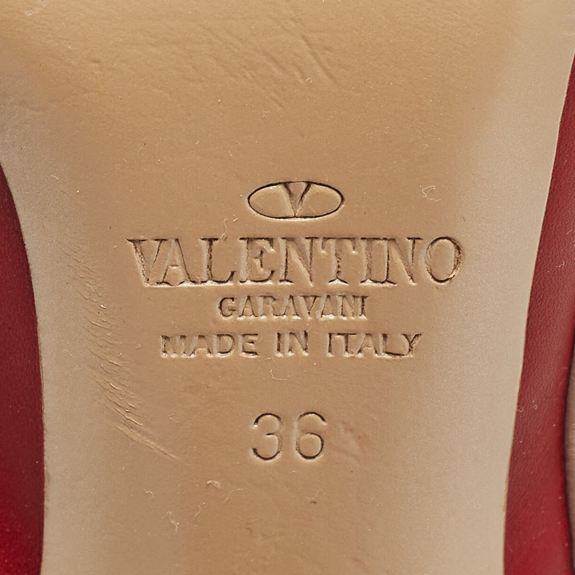 Valentino Red/Beige Leather Rockstud Pumps Size 36
