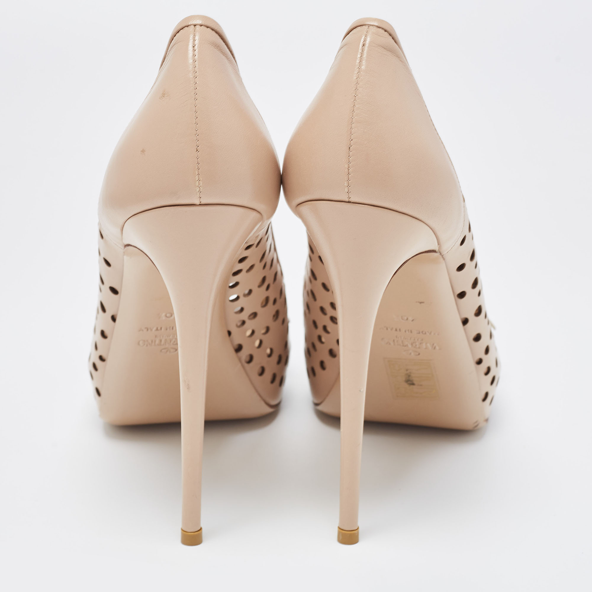 Valentino Beige Perforated Leather Floral Applique Peep Toe Pumps Size 40.5