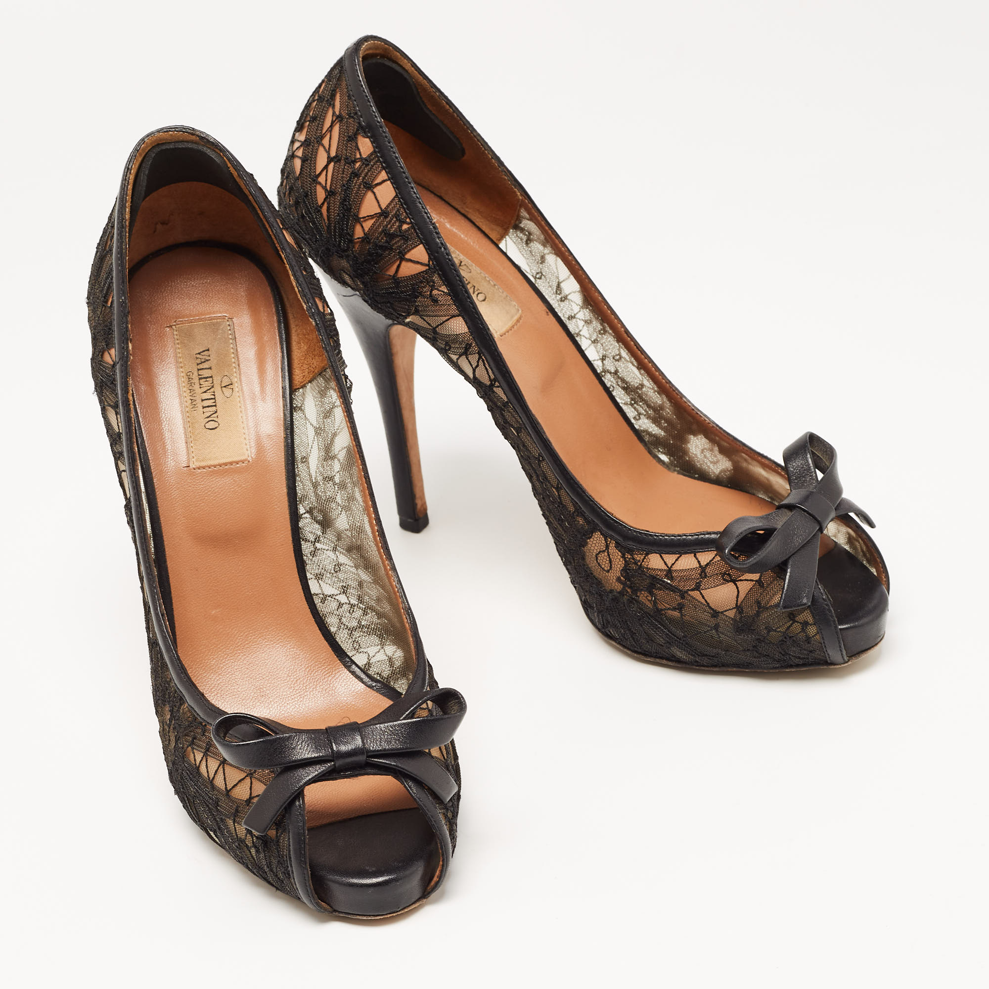 Valentino Black Lace And Leather Bow Peep Toe Pumps Size 39