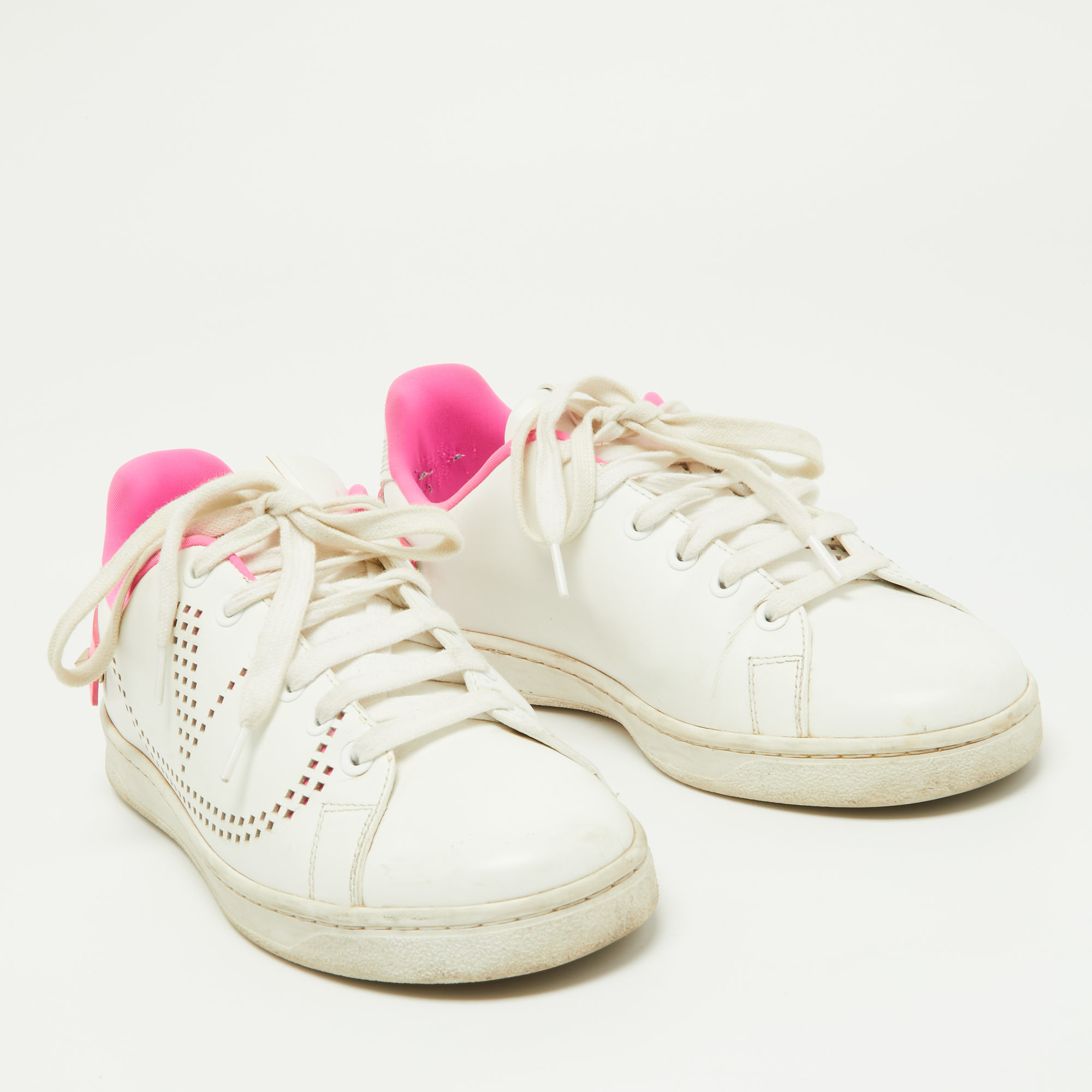 Valentino White Leather Vlogo Rockstud Low Top Sneakers Size 36