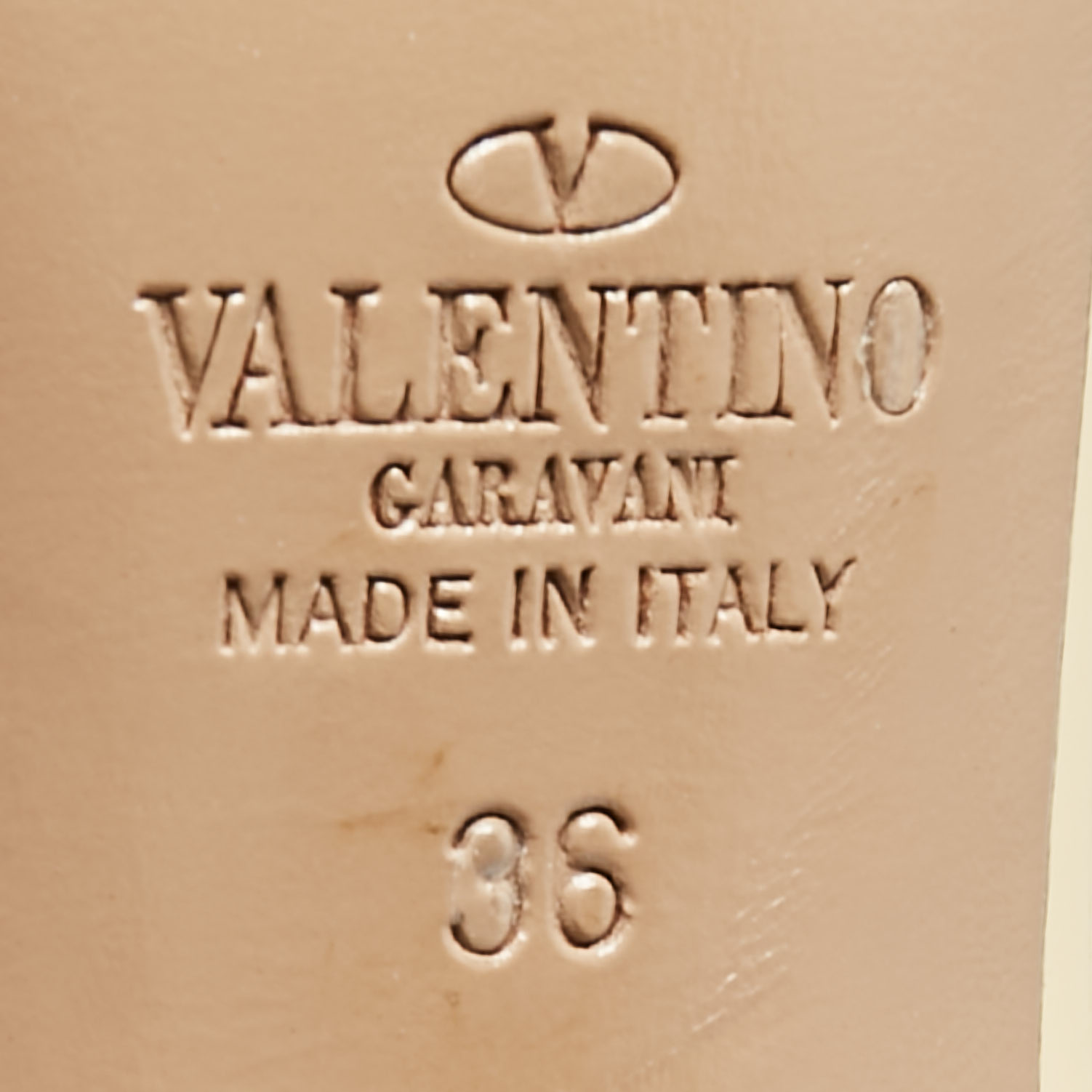 Valentino Cream Patent Leather Rockstud Ankle Strap Pumps Size 36