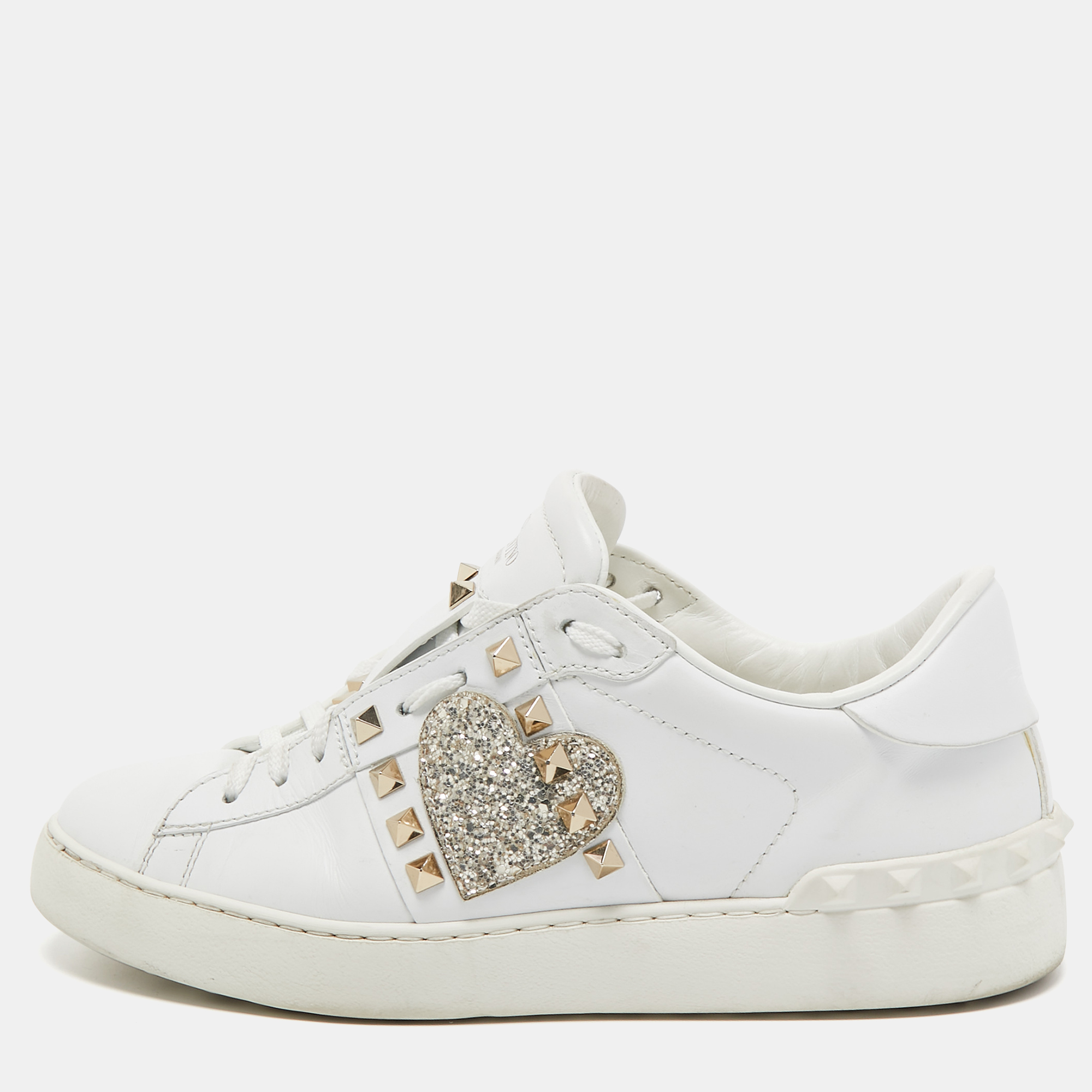 Valentino White Leather Heart Applique Rockstud Low Top Sneakers Size 39