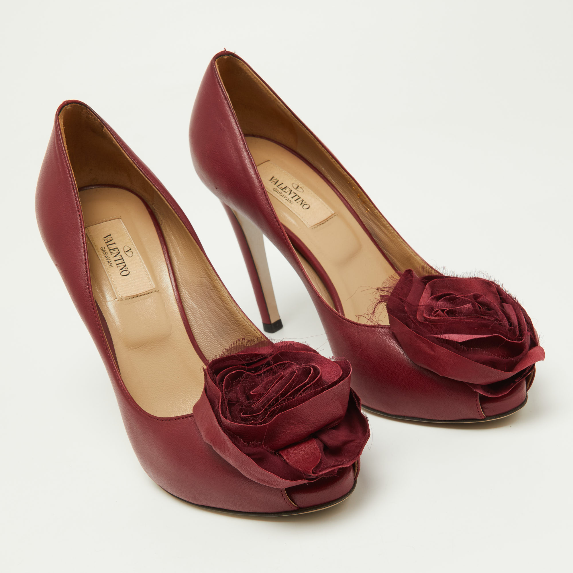 Valentino Burgundy Leather Rose Applique Peep Toe Pumps Size 37.5