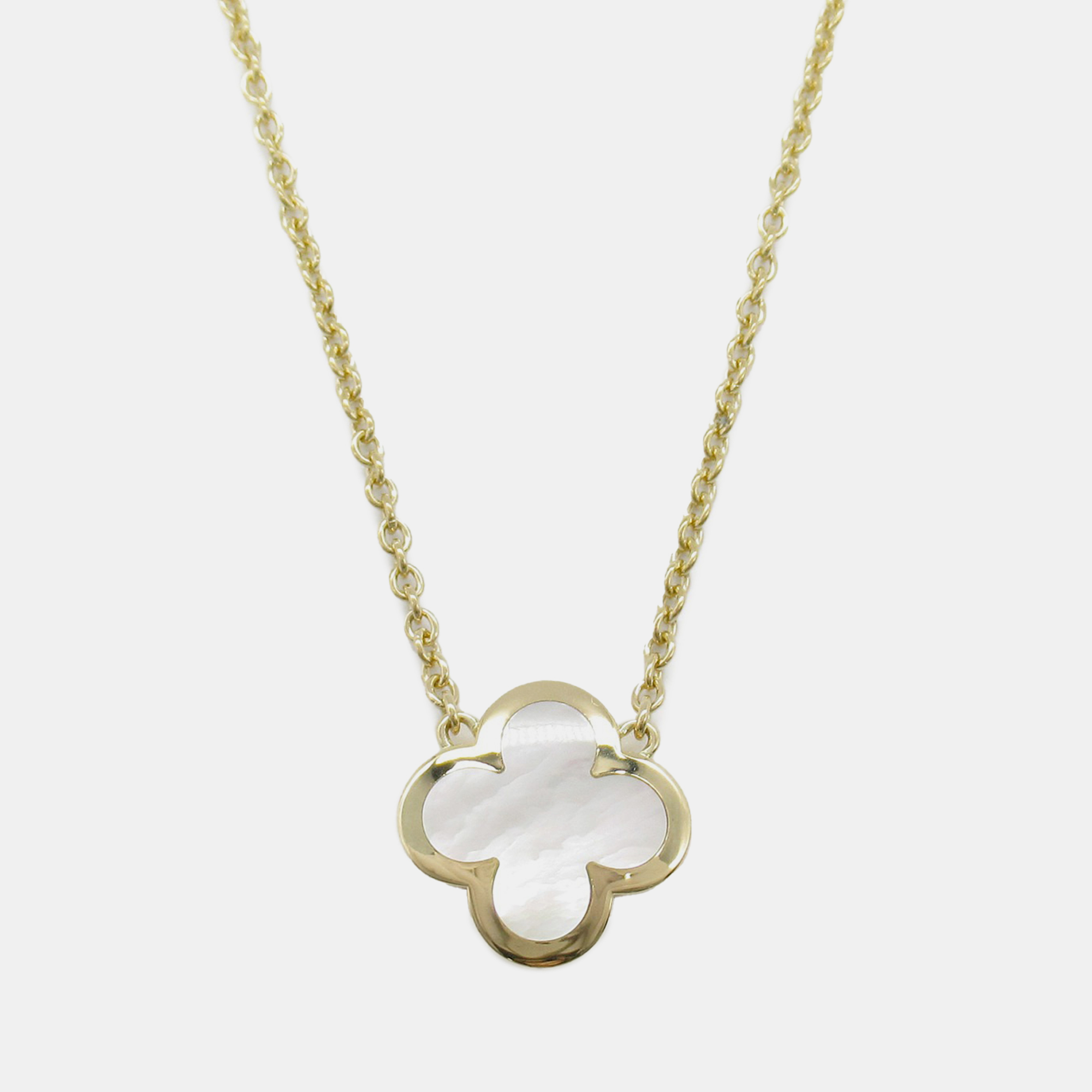 Van Cleef & Arpels 18K Yellow Gold and Mother of Pearl Pure Alhambra Pendant Necklace
Van Cleef & Arpels 18K Yellow Gold and Mother of Pearl Pure Alhambra Pendant Necklace