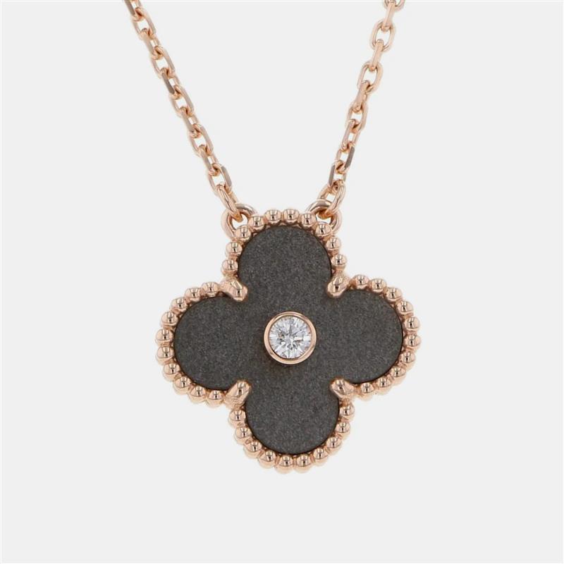 Van Cleef & Arpels 18K Rose Gold Obsidian Diamond 2023 Holiday Vintage Alhambra Pendant Necklace
Van Cleef & Arpels 18K Rose Gold Obsidian Diamond 2023 Holiday Vintage Alhambra Pendant Necklace