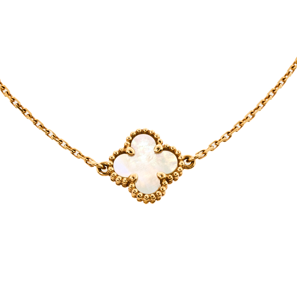 Van Cleef & Arpels Sweet Alhambra Mother of Pearl 18K Yellow Gold Bracelet
Van Cleef & Arpels Sweet Alhambra Mother of Pearl 18K Yellow Gold Bracelet