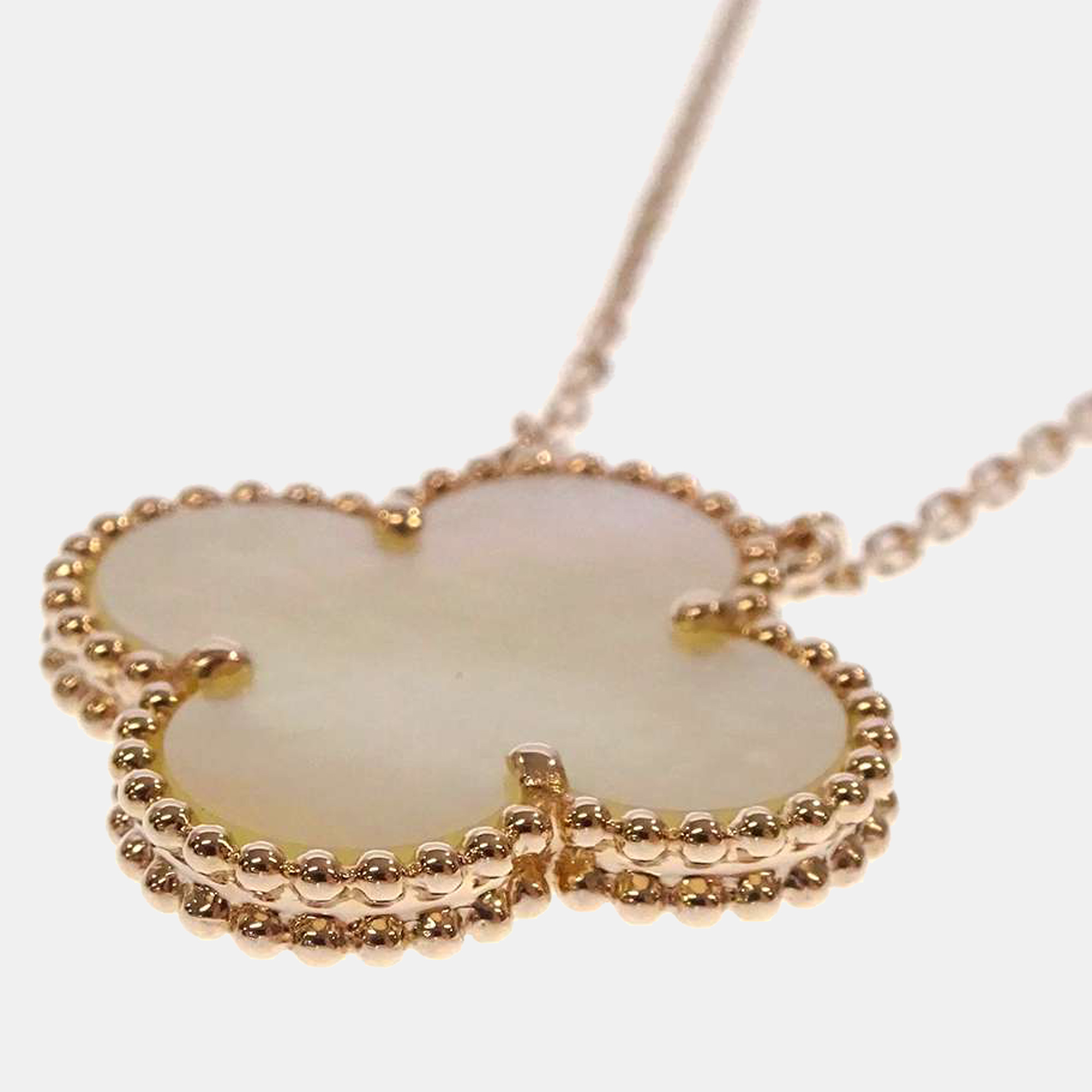 Van Cleef & Arpels Magic Alhambra Ginza Edition 18K Rose Gold Mother of Pearl Necklace
Van Cleef & Arpels Magic Alhambra Ginza Edition 18K Rose Gold Mother of Pearl Necklace