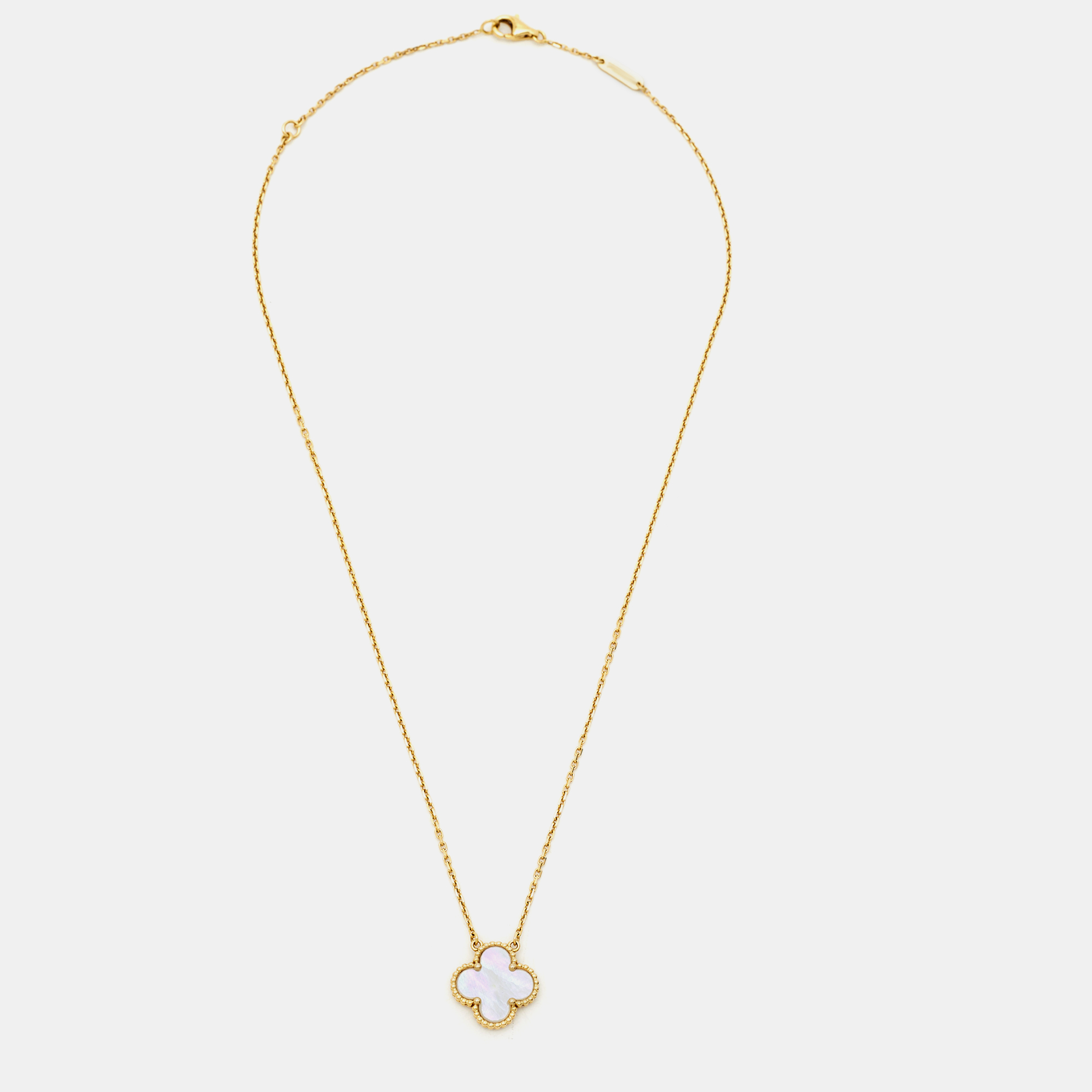 Van Cleef & Arpels Vintage Alhambra Mother of Pearl 18k Yellow Gold Necklace
Van Cleef & Arpels Vintage Alhambra Mother of Pearl 18k Yellow Gold Necklace