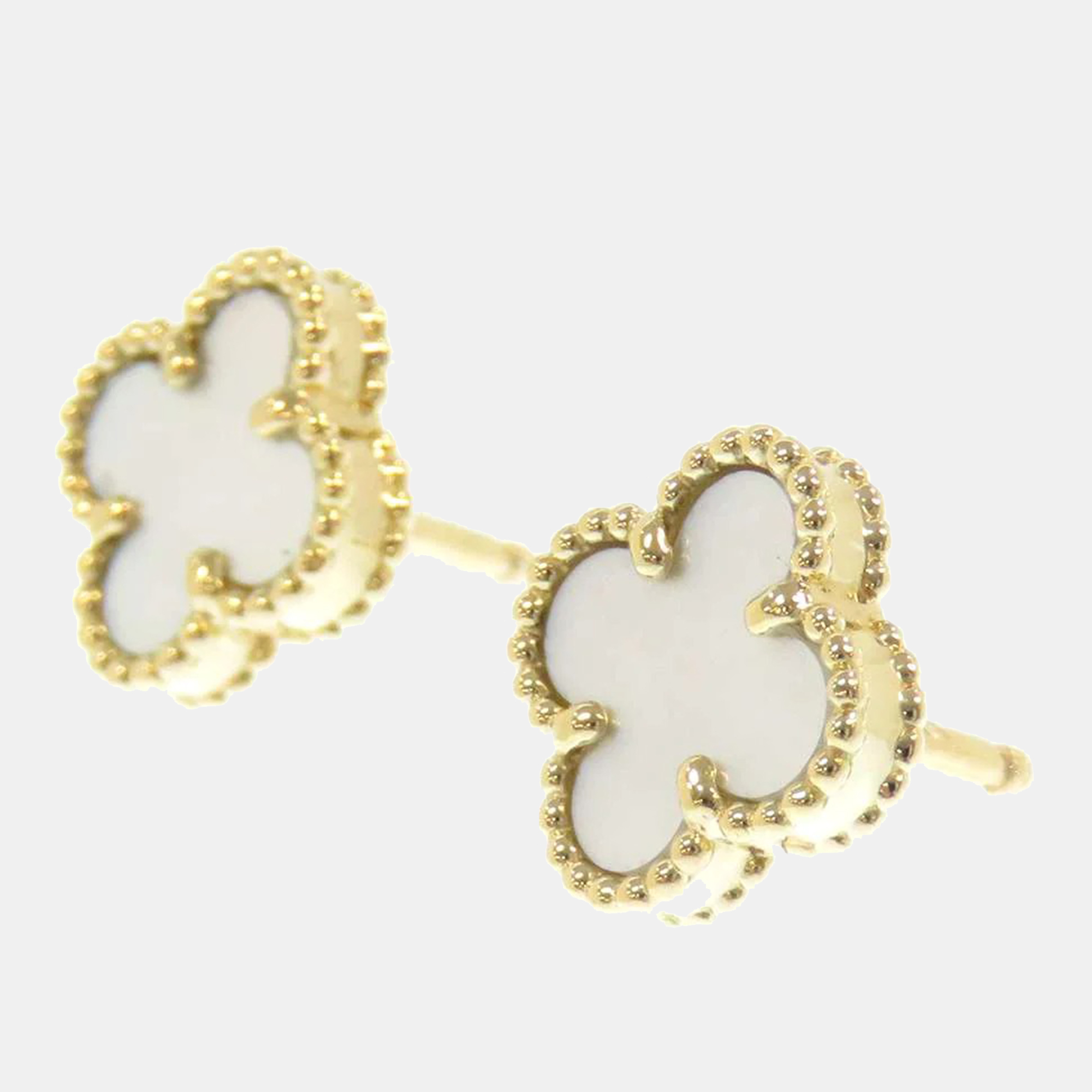 Van Cleef & Arpels 18K Yellow Gold Mother Of Pearl Sweet Alhambra Earrings
Van Cleef & Arpels 18K Yellow Gold Mother Of Pearl Sweet Alhambra Earrings