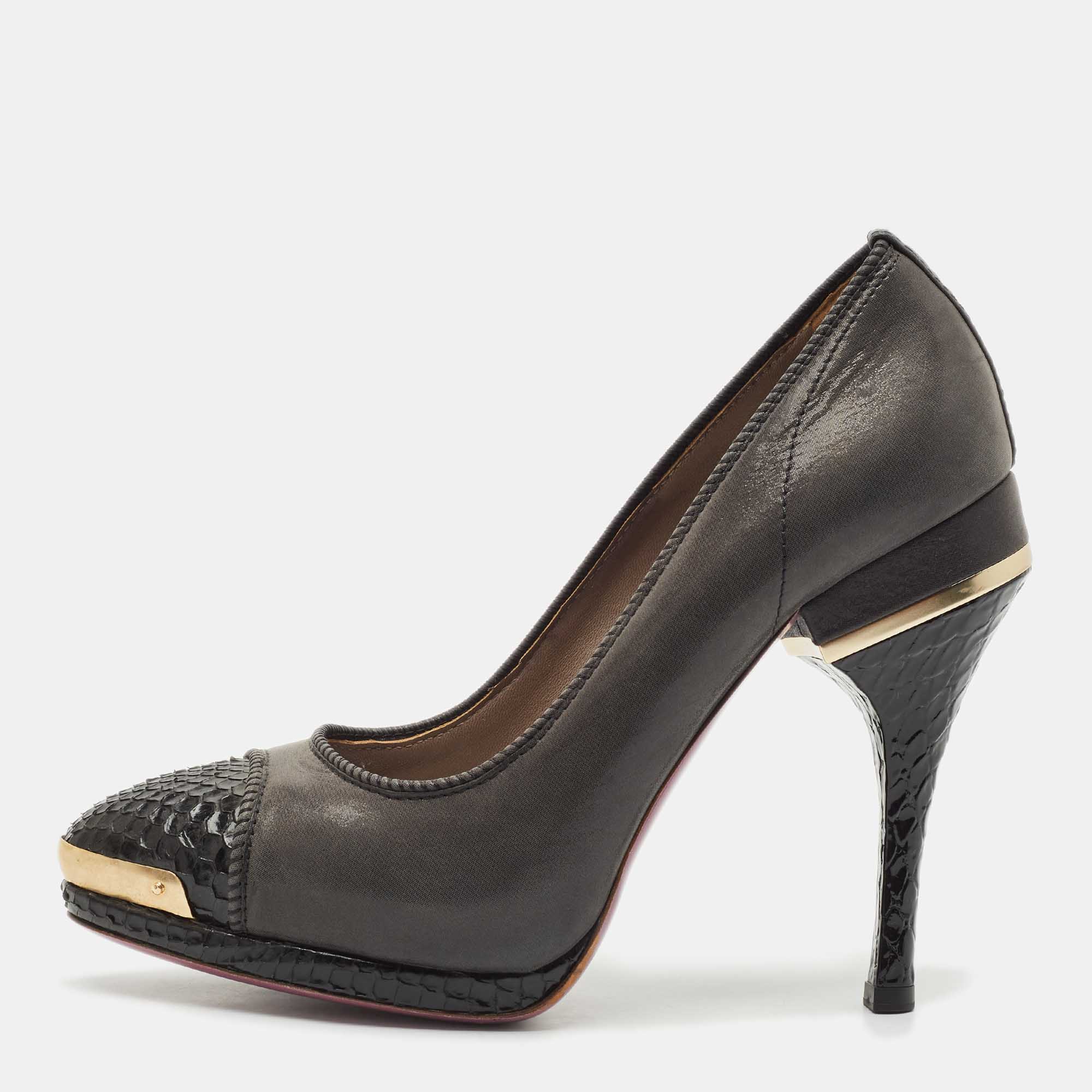 Versace Grey/Black Python Leather and Canvas Platform Pumps Size
Versace Grey/Black Python Leather and Canvas Platform Pumps Size