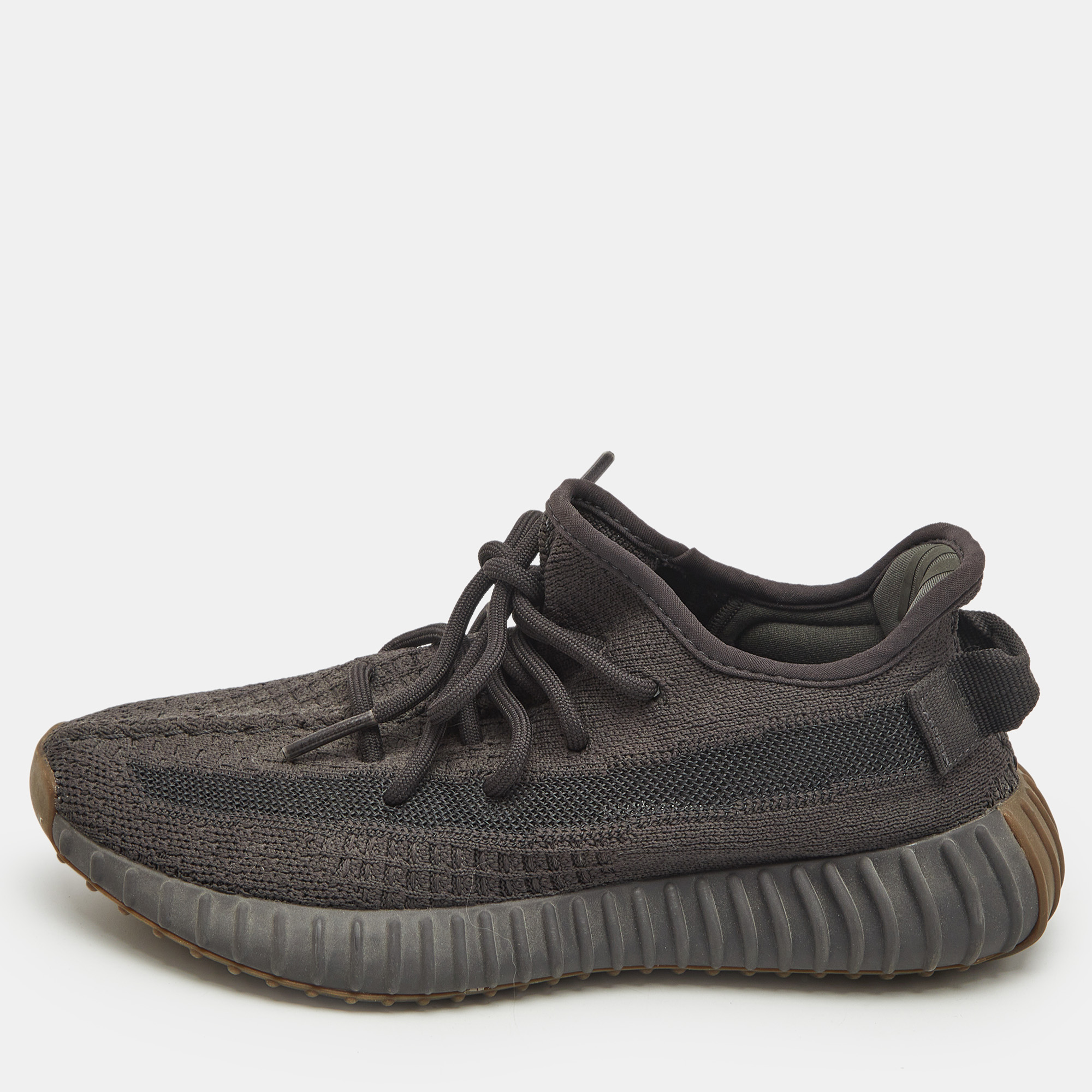 Yeezy x Adidas Black Knit Fabric Boost 350 V2 Cinder Sneakers Size
Yeezy x Adidas Black Knit Fabric Boost 350 V2 Cinder Sneakers Size