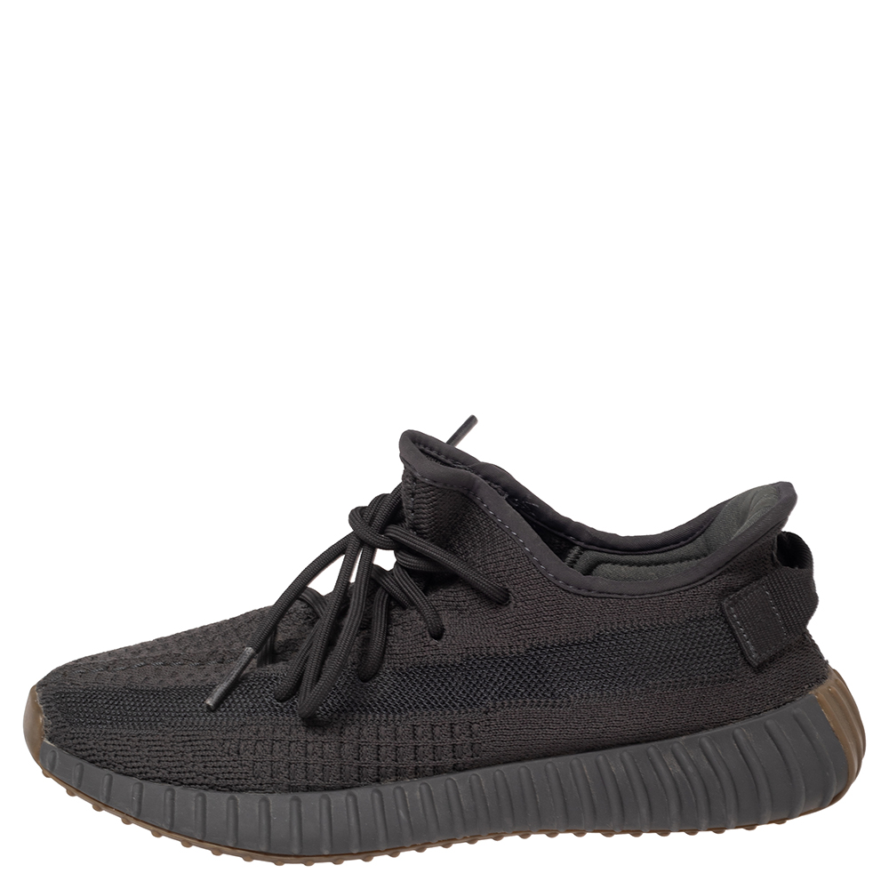 Yeezy x adidas Black Knit Fabric Boost 350 V2 Low Top Sneakers Size
Yeezy x adidas Black Knit Fabric Boost 350 V2 Low Top Sneakers Size
