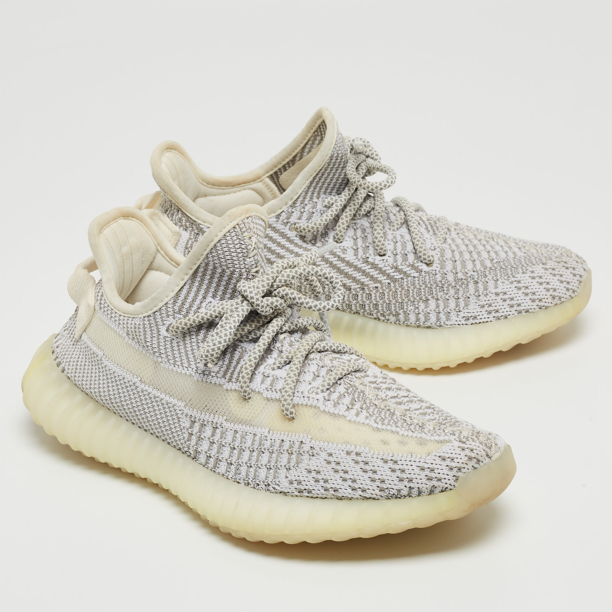 Yeezy X Adidas Two Tone Knit Fabric Boost 350 V2 Static Sneakers Size 37 1/3