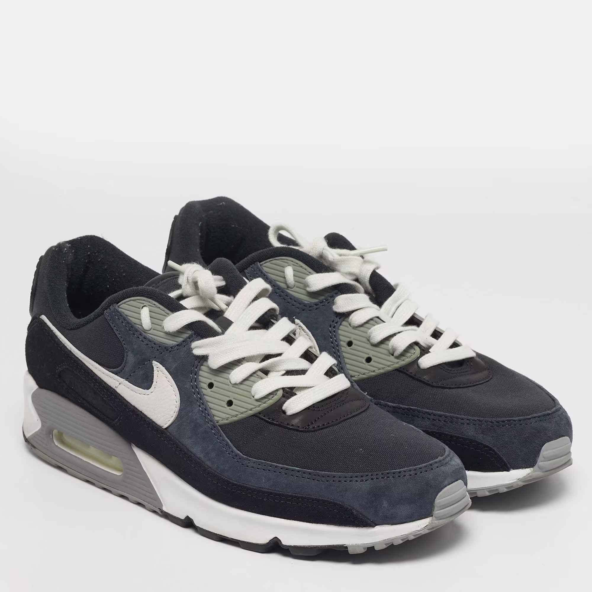 Nike Air Max 90 PRM Off Noir Size 45 Multicolor Suede and Canvas Low Top Sneakers