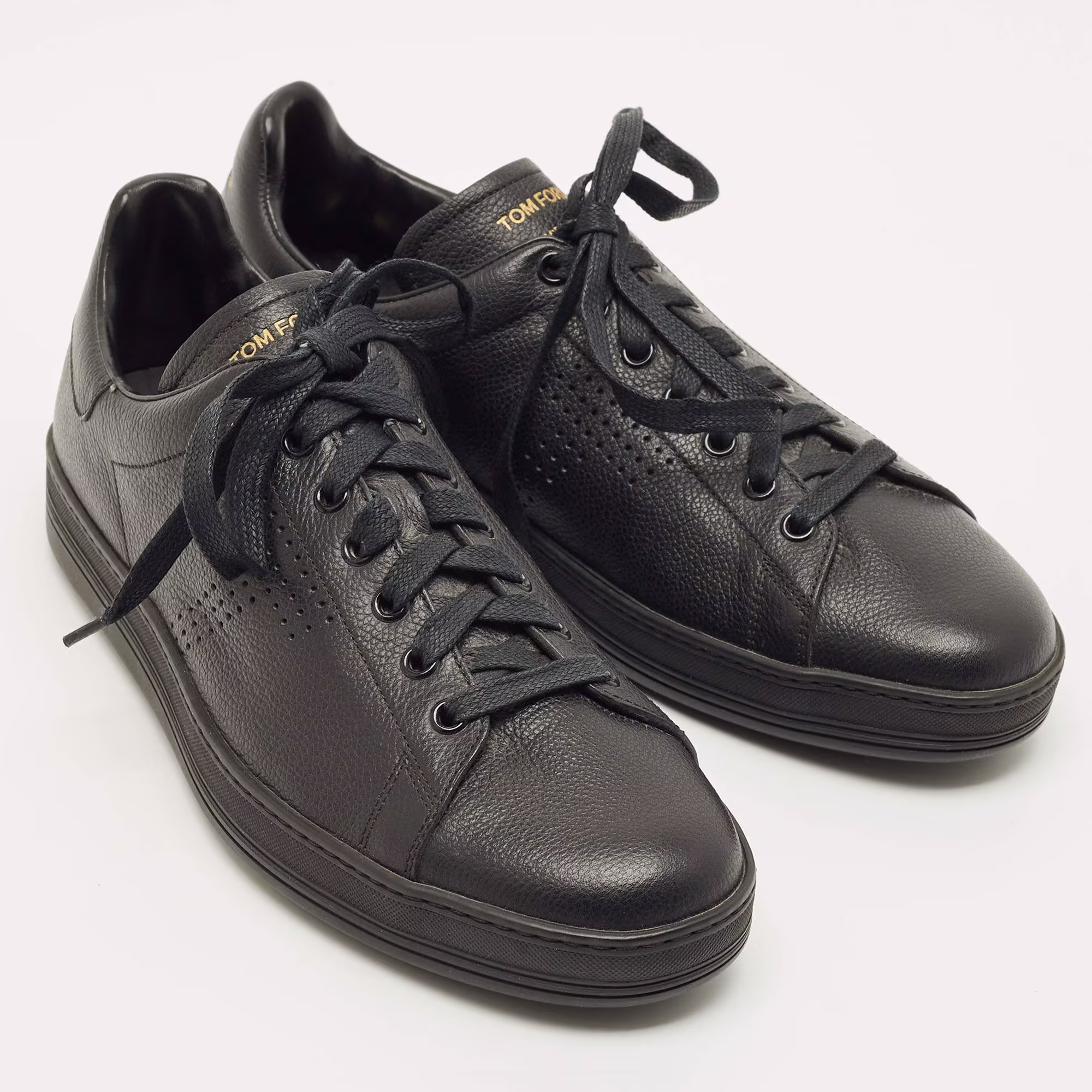 Tom Ford Warwick men's black leather low-top sneakers size 41 — authenticated pre-owned luxury