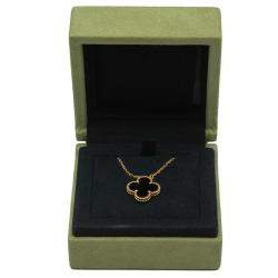 مملوكة مسبقًا Van Cleef & Arpels Vintage Alhambra Onyx Yellow Gold Necklace