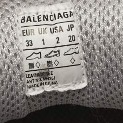 Pre Owned حذاء رياضي بالنسياغا جلد وشبك أبيض/وردي منصة تريبل إس مقاس 33