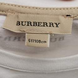 Pre Owned Burberry Children  White / Maroon Cotton T-Shirt & Denim Set 5 Yrs 