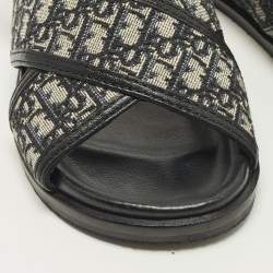 Pre Owned Dior Size 24 Beige/Black Oblique Canvas and Leather Flat Sandals