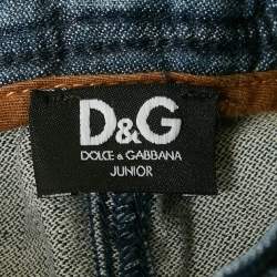 مملوكة مسبقًا جينز دولتشي آند غابانا جونيور أزرق دينيم بلوحة شعار بقصة ضيقة مقاس 6 سنوات خصر 22 بوصة