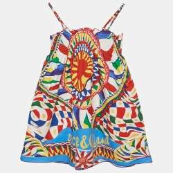 مملوكة مسبقًا ```json
{"name_ar": "فستان دولتشي آند غابانا للأطفال قطني متعدد الألوان مطبوع 5 سنوات"}
```