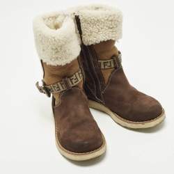 مملوكة مسبقًا حذاء بطول بطة الساق فيندي جلد شمواه بني ومقصوص مقاس 31