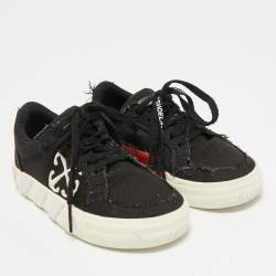 Pre Owned حذاء رياضي قماش أسود أوف وايت مبركن مقاس 26