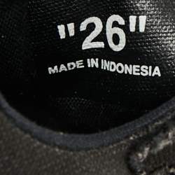 Pre Owned حذاء رياضي قماش أسود أوف وايت مبركن مقاس 26