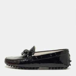 مملوكة مسبقًا Tod's Black Patent Leather Driving Loafers Size 32