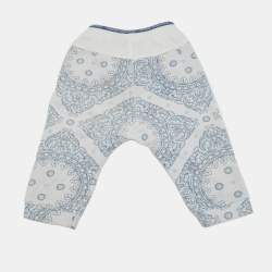 مملوكة مسبقًا بنطلون قطن بطبعة باروكو زرقاء فيرساتشي للأعمار الصغيرة 18 شهرًا