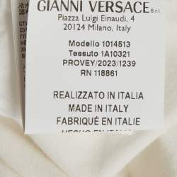 مملوكة مسبقًا مجموعة تي شيرت قطن أبيض ووردي وتنورة ماكسي فيرساتشي 10 سنوات