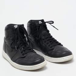 Air Jordan x Nike Black Leather Air Jordan 1 Retro High Sneakers Size 45.5