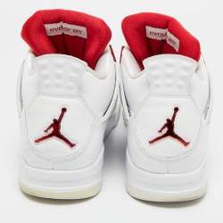 مملوكة مسبقًا Air Jordans White Leather Jordan 4 Retro Metallic Red Sneakers Size 45