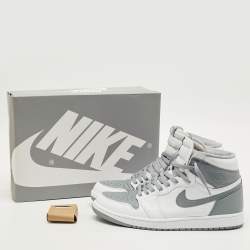 Pre Owned حذاء رياضي إير جوردان جوردان 1 ريترو هاي ستيلث جلد أبيض رمادي مقاس 44.5