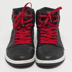 Pre Owned حذاء رياضي أير جوردان 1 ميد جلد وزبدي وردي/أبيض مقاس 40.5