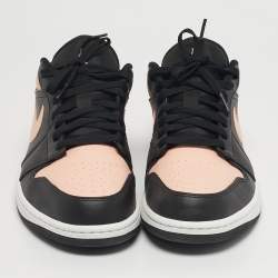 مملوكة مسبقًا حذاء رياضي إير جوردانز جوردان 1 منخفض بريد تو جلد أسود/أحمر مقاس 45