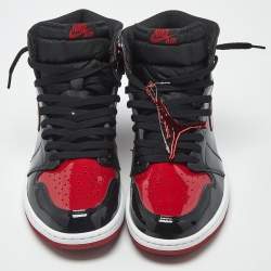 مملوكة مسبقًا حذاء رياضي إير جوردان جوردان 1 ريترو هاي أو جي داكن مارينا بلو جلد أزرق/أسود بعنق مرتفع مقاس 45.5