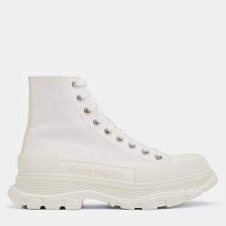 مملوكة مسبقًا Alexander McQueen Tread Slick Boot Triple White Size 39