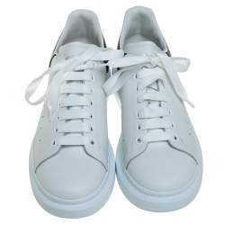 مملوكة مسبقًا Alexander McQueen White Leather Larry Low Top Sneakers Size 42