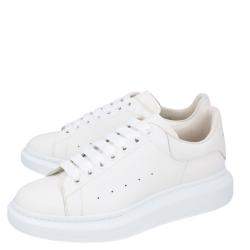 مملوكة مسبقًا Alexander McQueen White Leather Oversized Sneakers Size EU 45