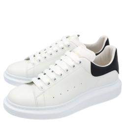 مملوكة مسبقًا حذاء رياضي أليكساندر ماكوين جلد أبيض كبير مقاس أوروبي 41