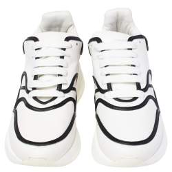 مملوكة مسبقًا Alexander McQueen White/Black Leather Oversized Runner Sneakers Size 44