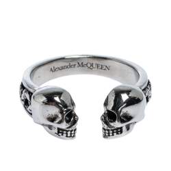 Pre Owned Alexander McQueen Twin Skull Silver Tone Ring Size 63