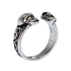 Pre Owned Alexander McQueen Twin Skull Silver Tone Ring Size 63