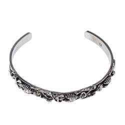 Pre Owned سوار مفتوح أليكساندر ماكوين لون فضي هيكل عظمي راقص M